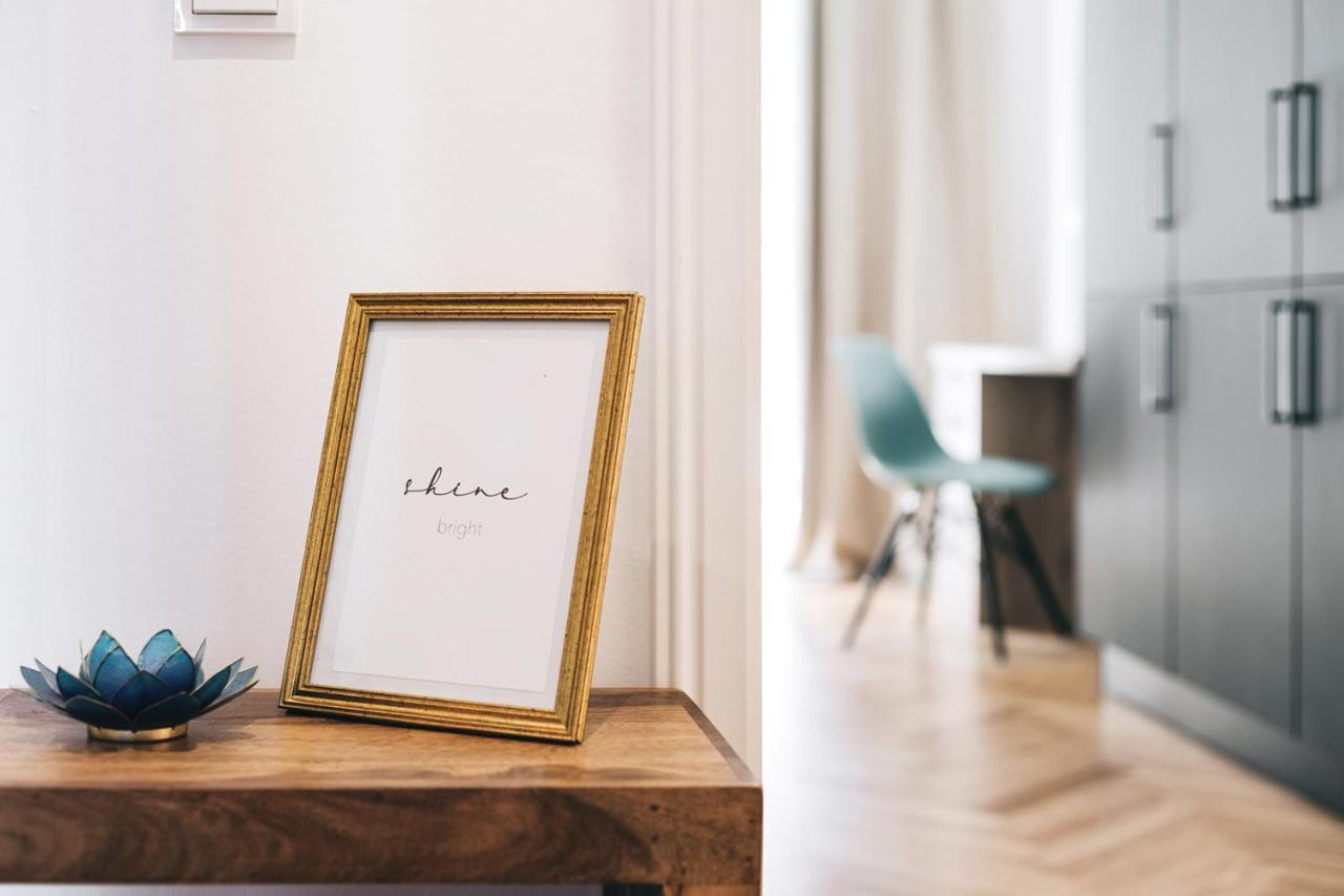 Tip! Modernes 90 Qm City-Apartment Mit Stil & Komfort In Toplage Dresden Bagian luar foto